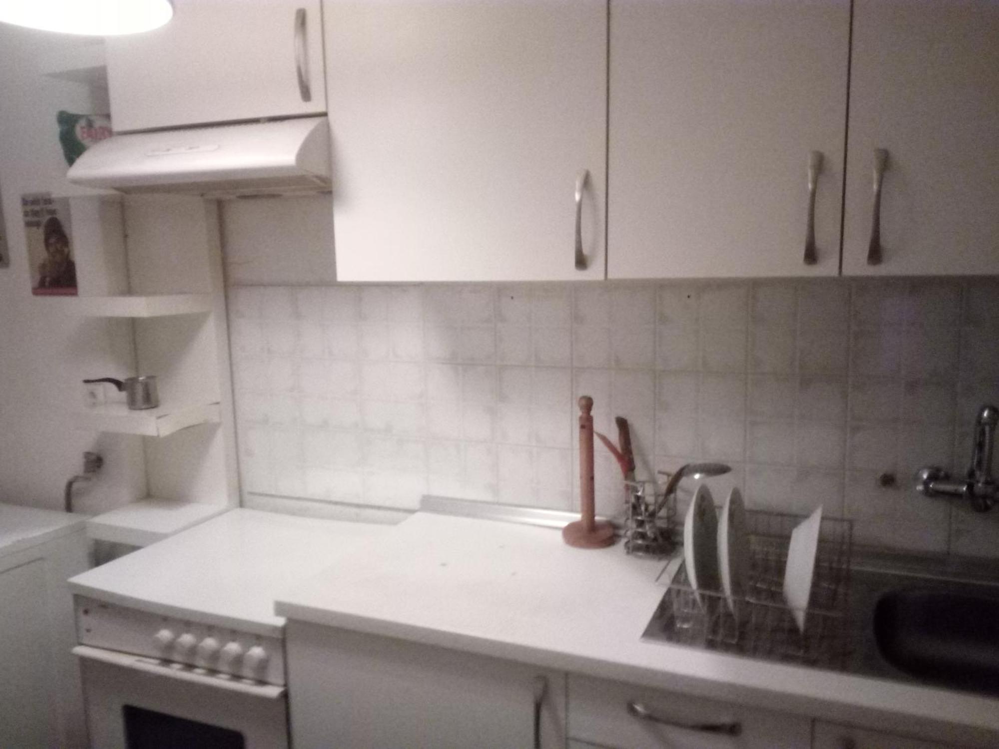 2 Bedroom Center Apartment *
